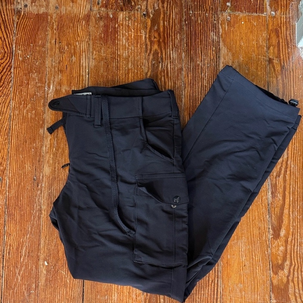 Elira women’s black hiking pants
